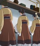 Ladies in Waiting (Episode 32)