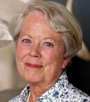 Annette Crosbie