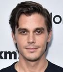 Antoni Porowski